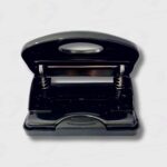 Perforadora De Papel Olami 502 Para 20 Hojas - Uso Confortable y Preciso - Imagen 3