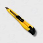 Cortante Cutter Plástico Olami Chico 9MM - Trincheta para Cortes Precisos - Imagen 3